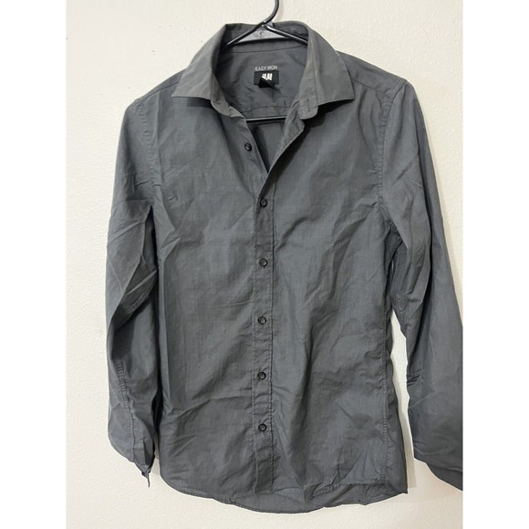 H&M Men’s Easy Iron Button Up Long Sleeve Shirt Size XS Dark Gray Charcoal - Picture 1 of 5